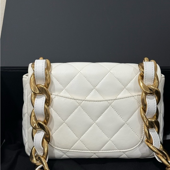 Chanel Small Flap Funky Town White Quilted Leather with Chunky chain - Picture 9 of 16